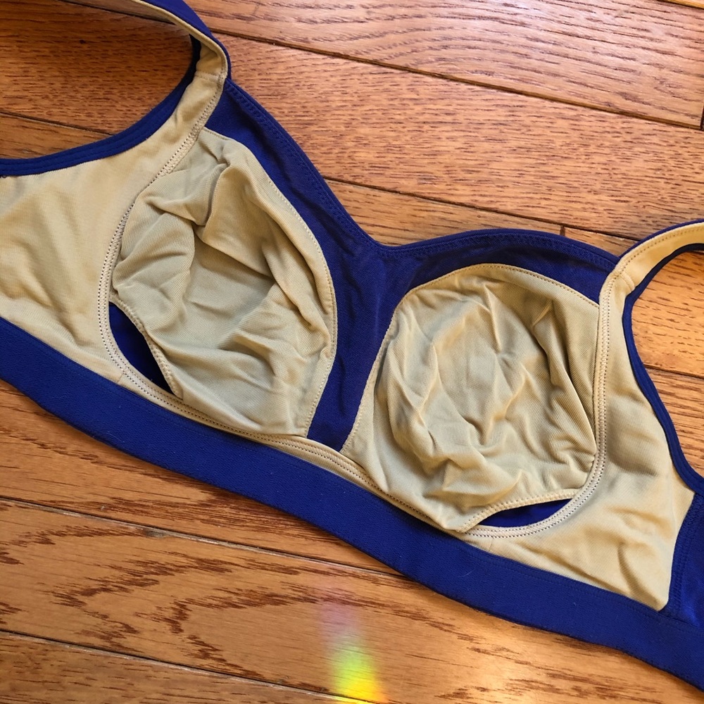 Lululemon athletica - Picture 3 of 8